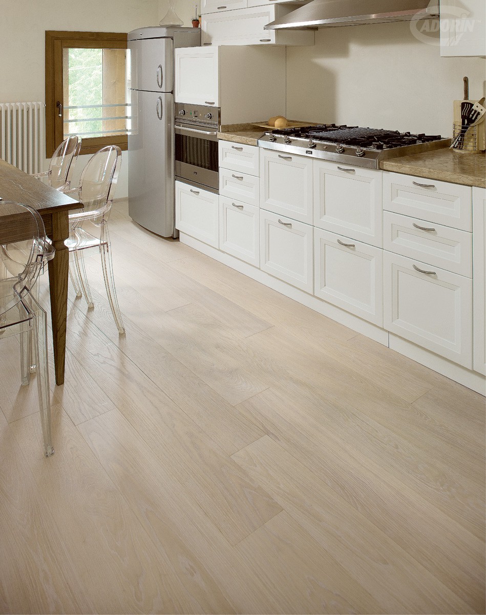 Salone con parquet rovere : soggiorno con parquet rovere. salone ...
