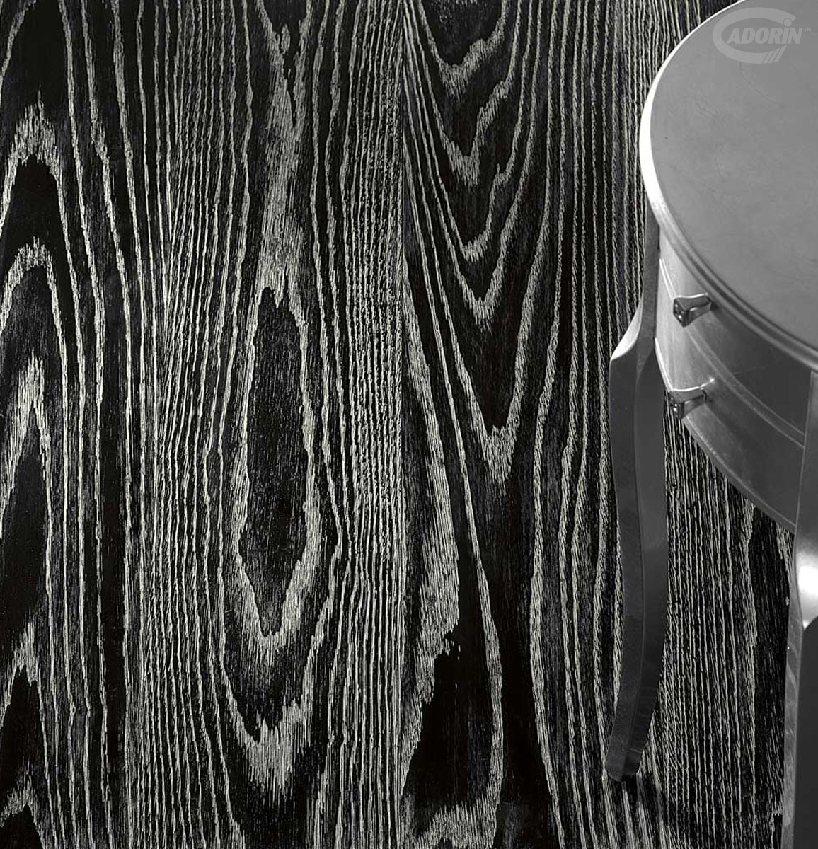 Foglia ARGENTO su fondo nero - Rovere spazzolato