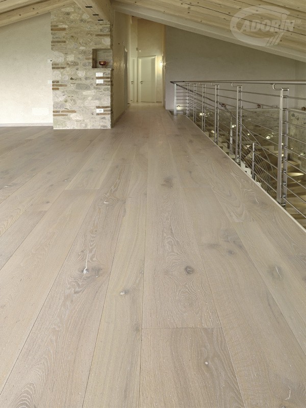 Listoni in legno quercia sbiancata per pavimenti a parquet cadorin Parquet in quercia