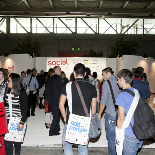 visitatori-esposizione-14.jpg